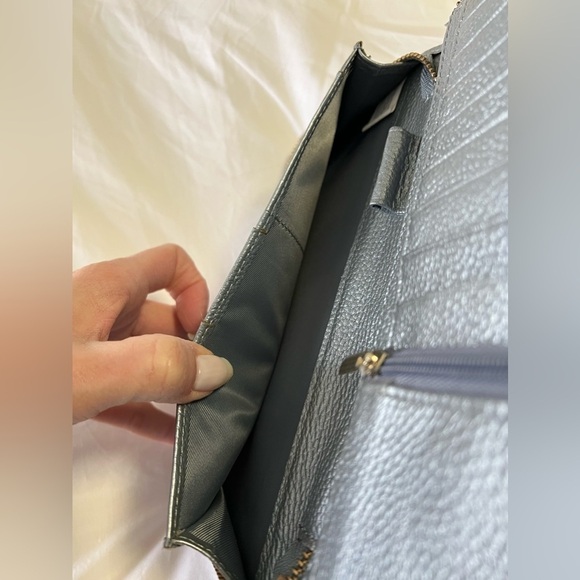 Rogue Industries | Zip Around Travel Leather Cell Phone Wallet | Silver - Picture 6 of 10